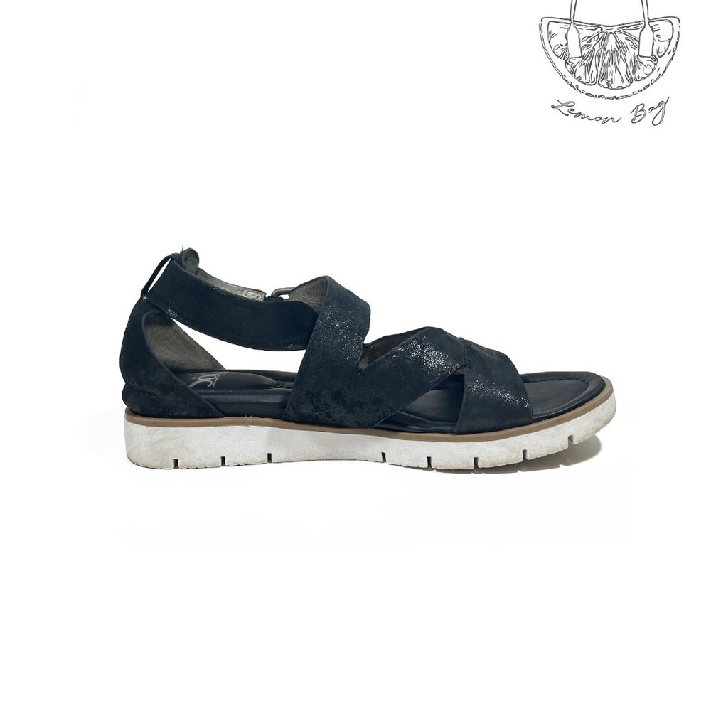 Sofft / Strap Flat Sandals  / Black Color/ Size 6.5 - Picture 4 of 7